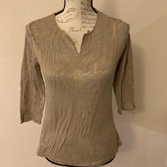 Chico’s Top - Picture 1 of 5